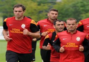 Galatasaraylı Futbolcu Elmander: